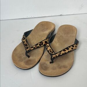 Vionic Women's Size 7 Selena Thong Slide Leather Fabric Sandals Cheetah